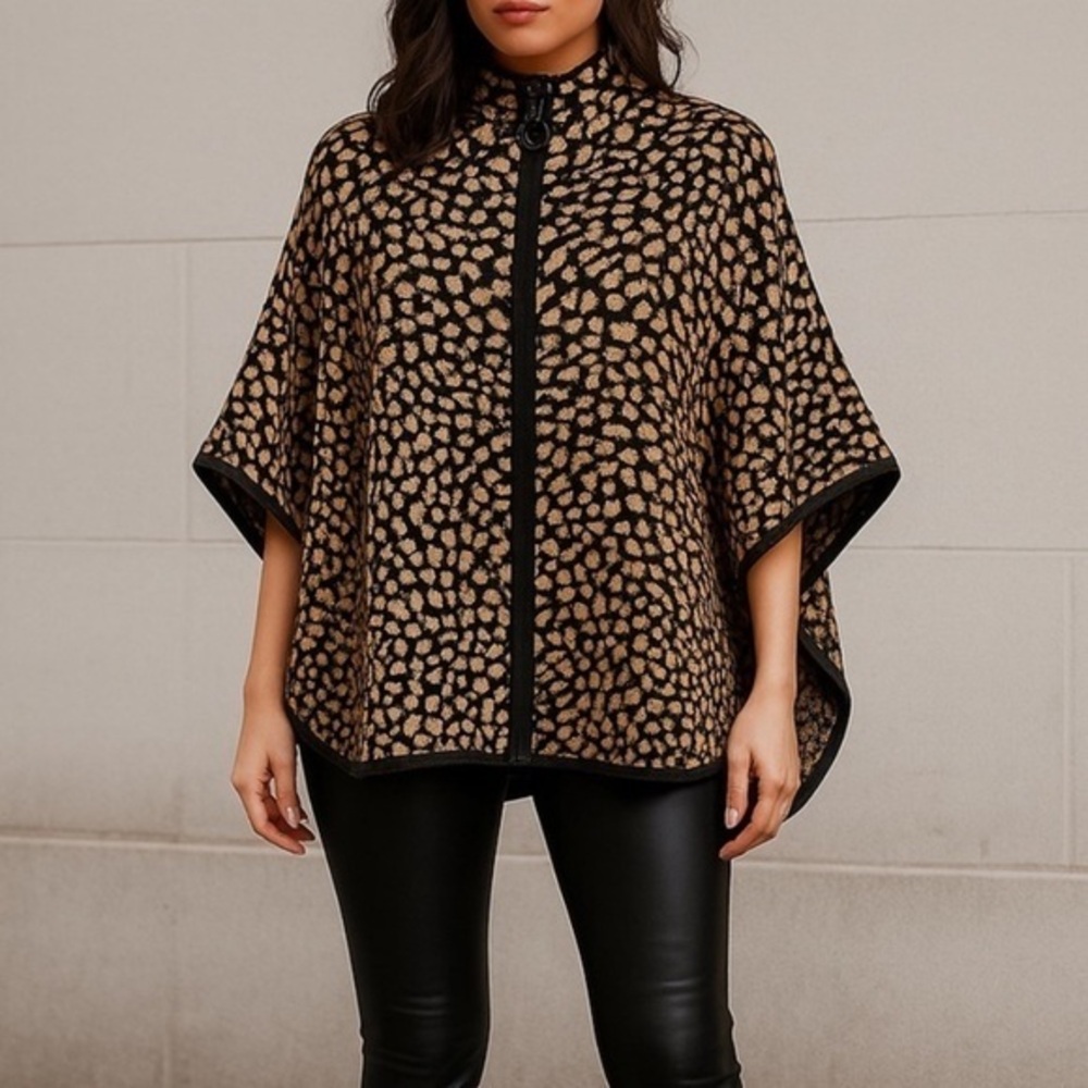 Grace leopard zip front sweater poncho soft knit large